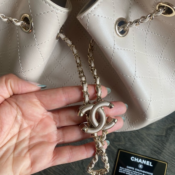 Chanel Bucket Bag - Picture 6 of 13